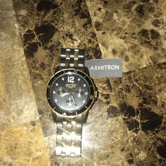 Armitron watch - Picture 2 of 5